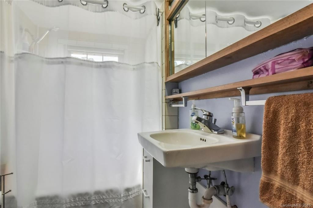 102 Poplar Street - Photo 22