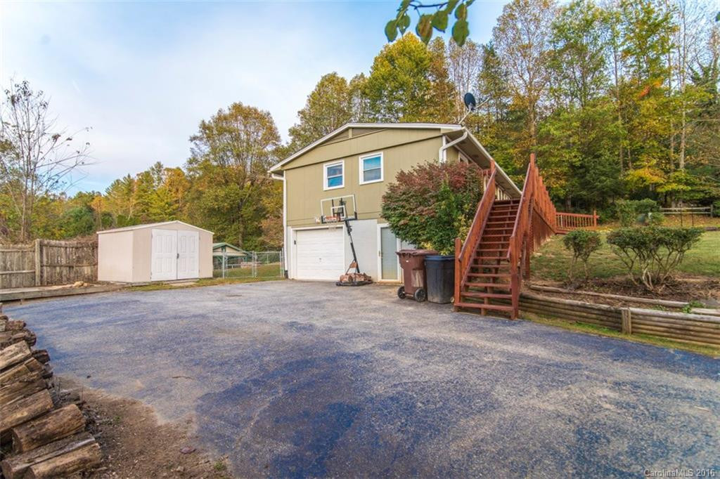 3 Grand Canyon Drive - Photo 2