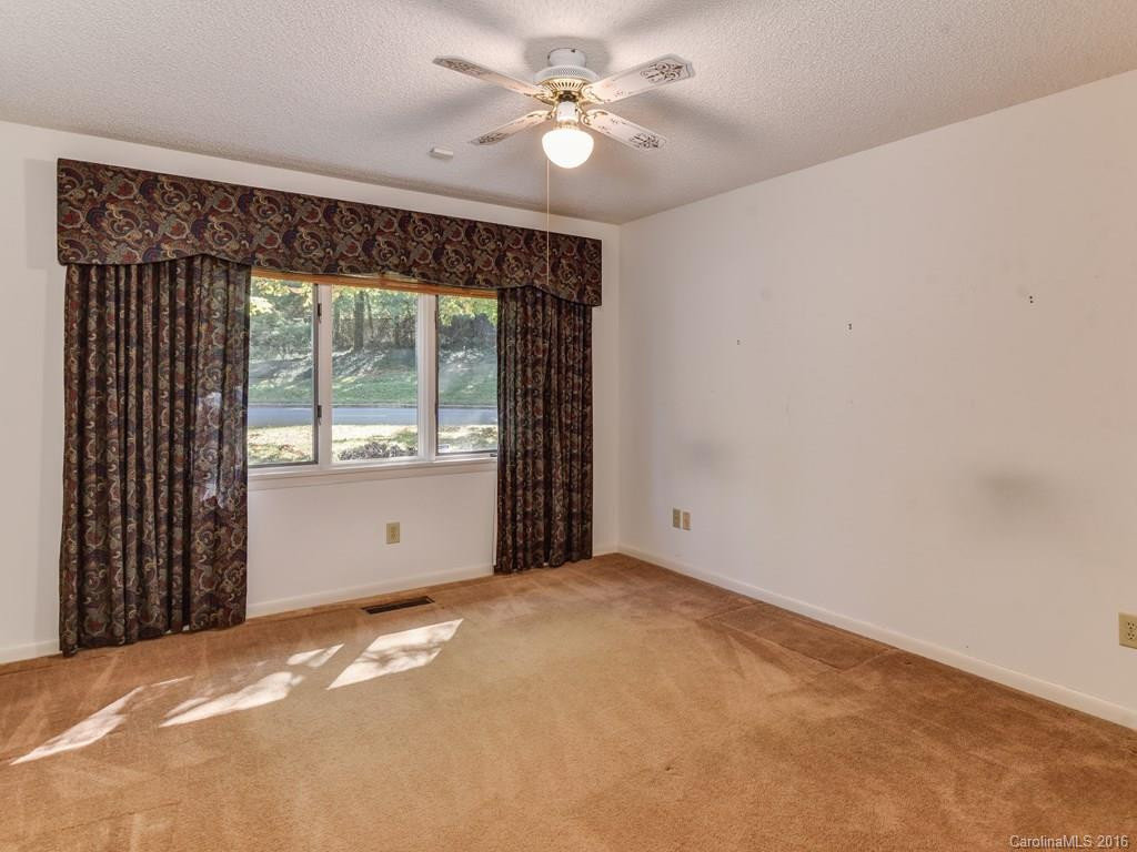 705 Crowfields Lane #1 - Photo 14