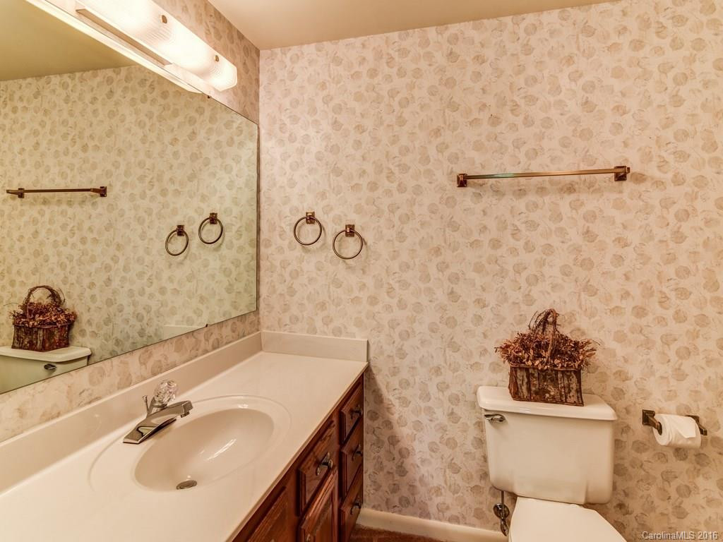 705 Crowfields Lane #1 - Photo 16