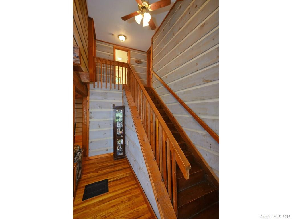 441 Apple Creek Road - Photo 10