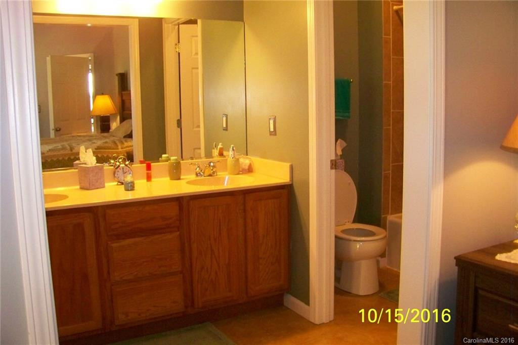 76 Woodcreek Circle - Photo 11
