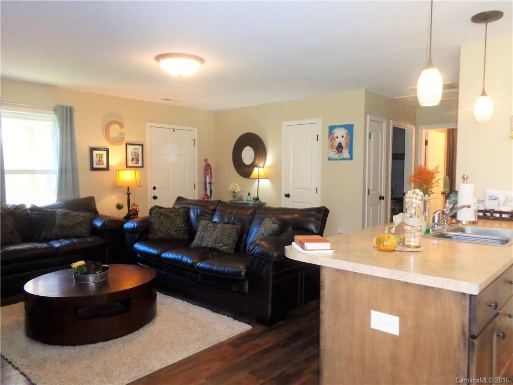 85 1/2 Wesley Street - Photo 4