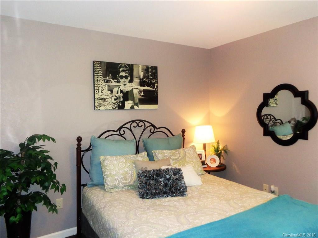 85 1/2 Wesley Street - Photo 8