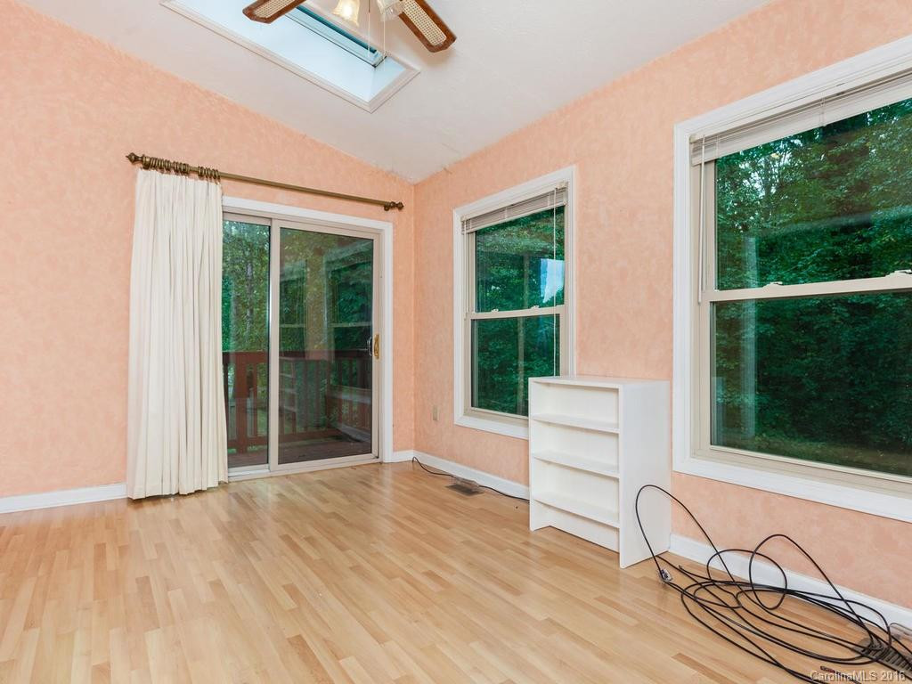 213 Saint Johns Street - Photo 13