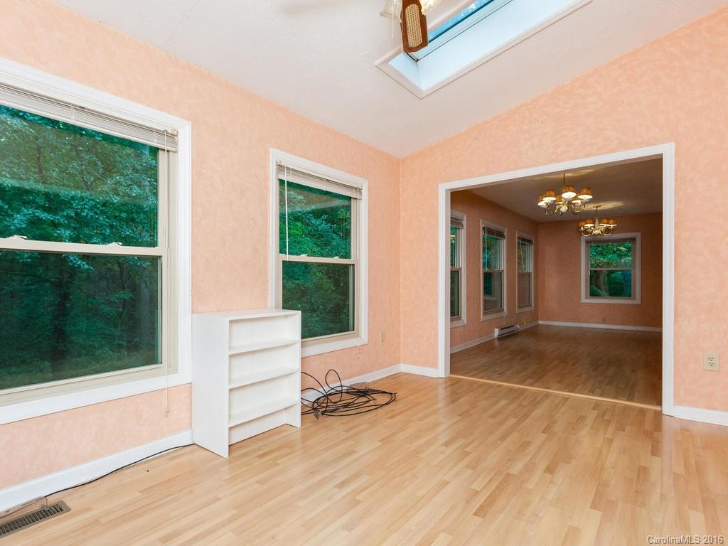 213 Saint Johns Street - Photo 14