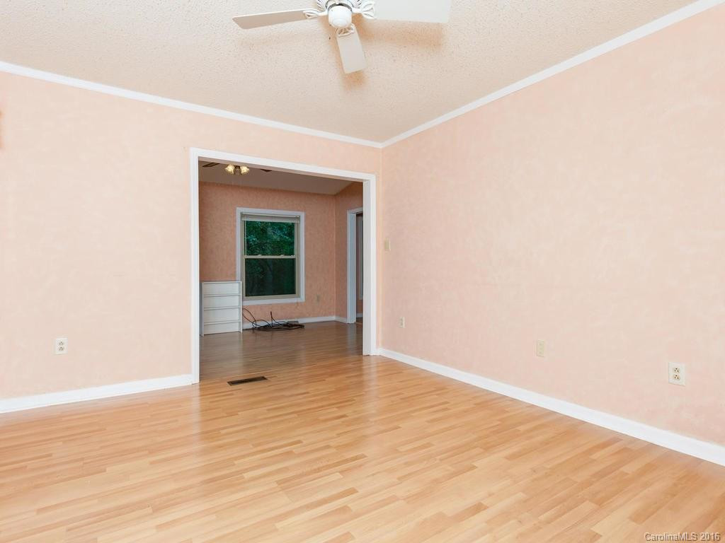 213 Saint Johns Street - Photo 16