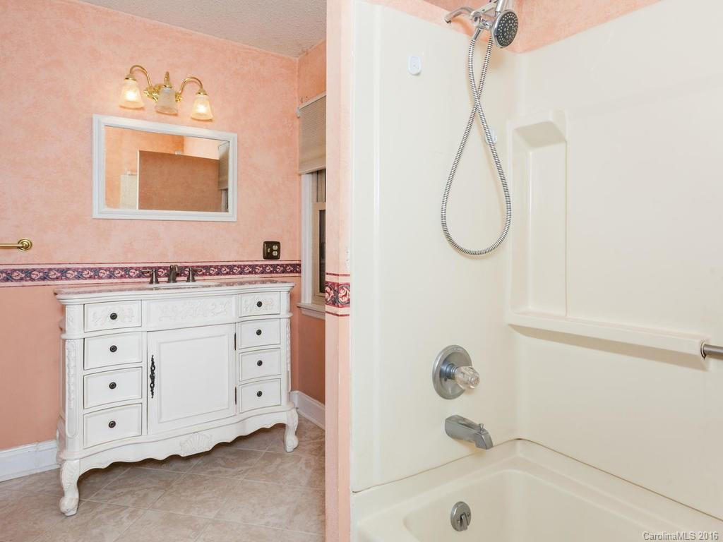 213 Saint Johns Street - Photo 17