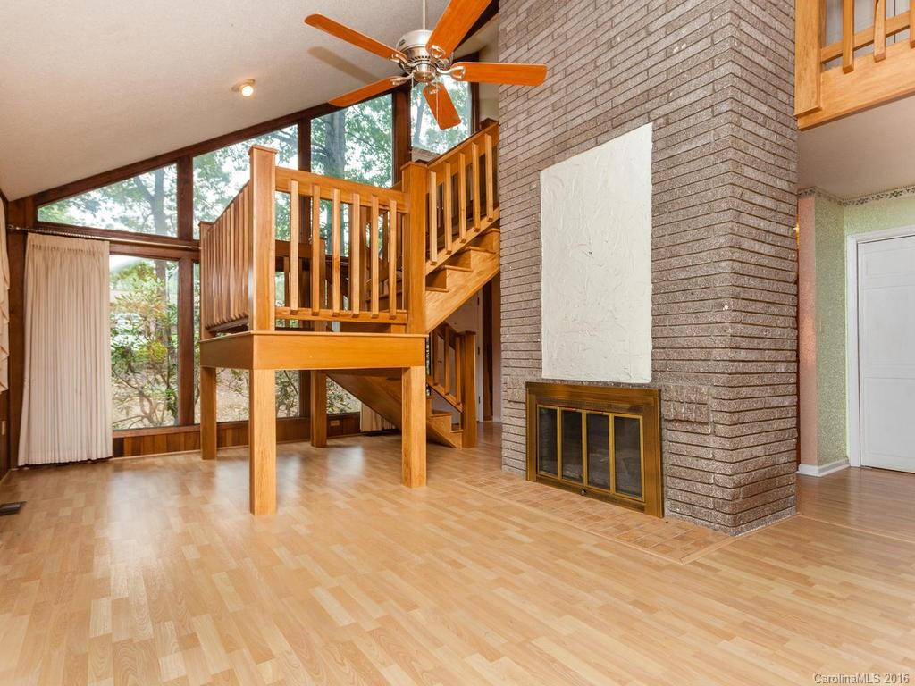 213 Saint Johns Street - Photo 6