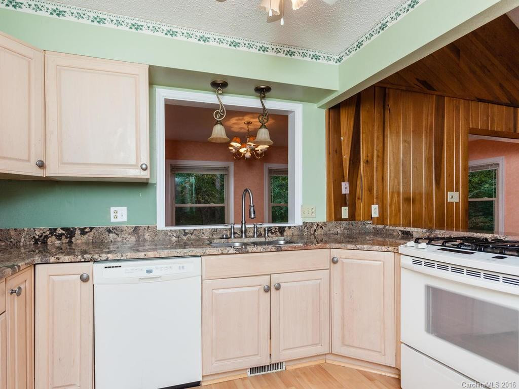 213 Saint Johns Street - Photo 10