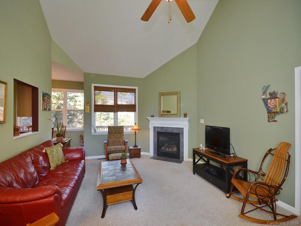 115 Woodcreek Circle - Photo 2