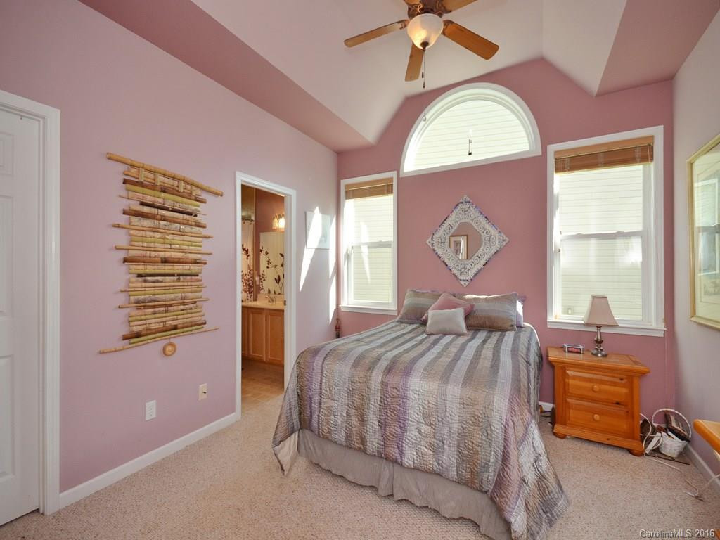 115 Woodcreek Circle - Photo 8