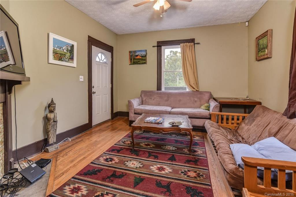 152 Bartlett Street - Photo 5