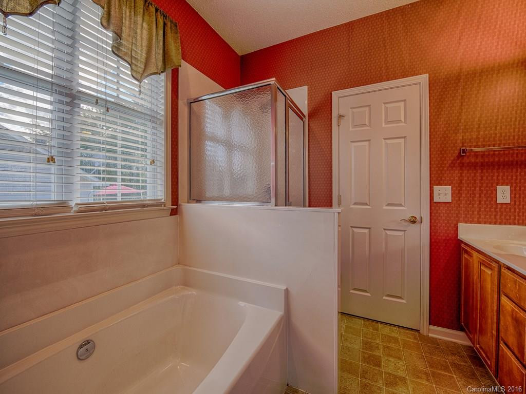 150 Cottage Ridge Road - Photo 16