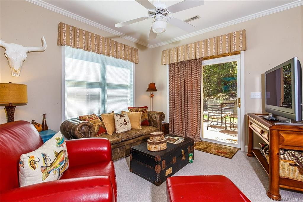 145 Meadow View Road - Photo 14