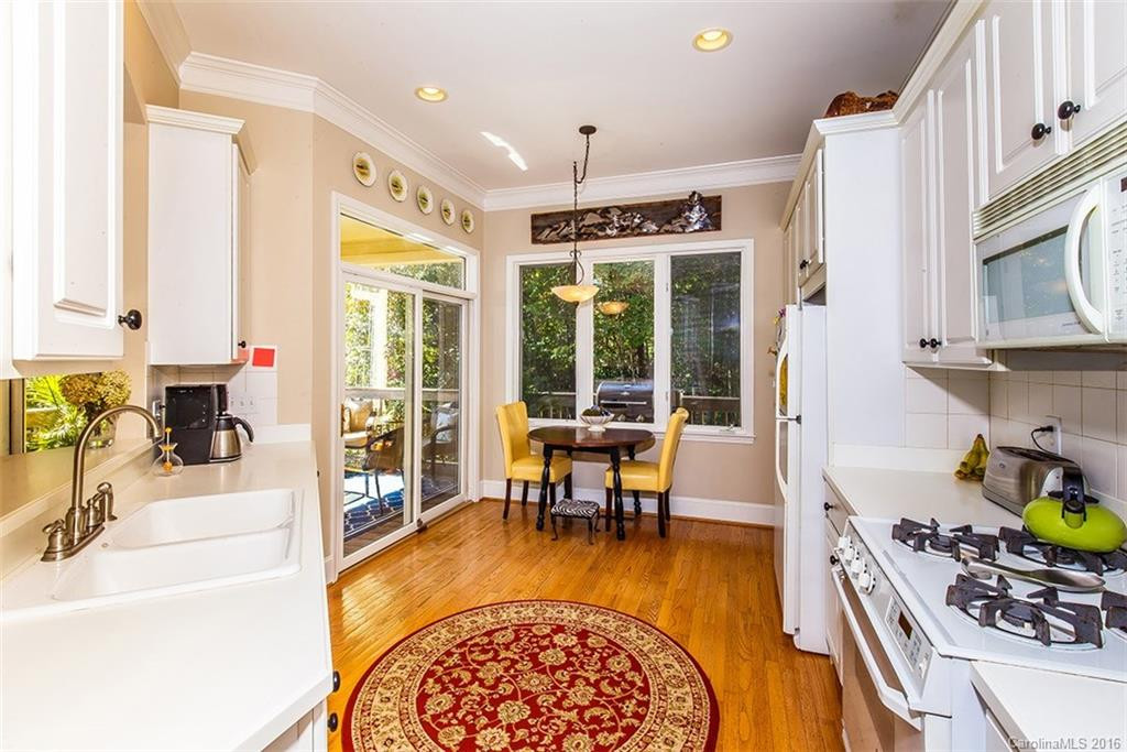 145 Meadow View Road - Photo 7