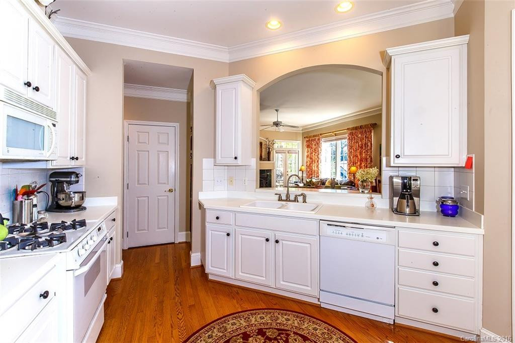 145 Meadow View Road - Photo 9