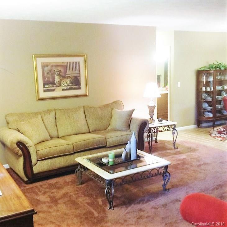 102 Falling Waters Road #1 - Photo 3