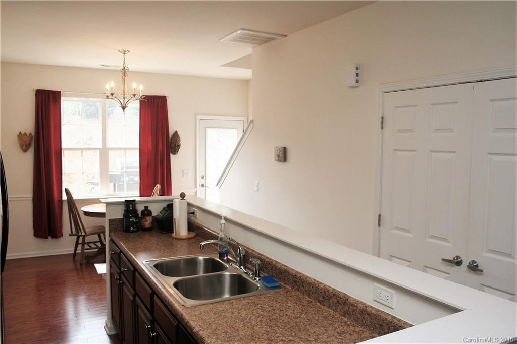 16 Daphne Drive - Photo 5