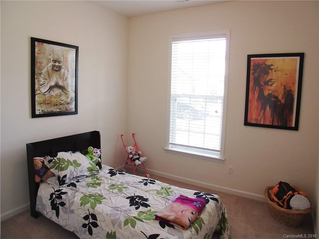 16 Daphne Drive - Photo 8