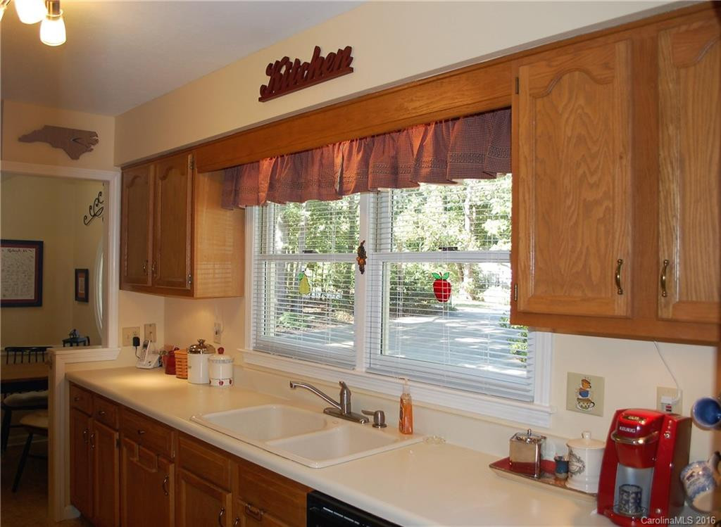 1044 Blanton Street - Photo 4