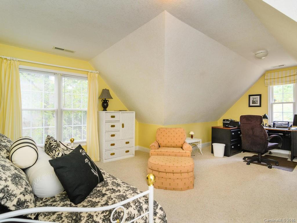 78 Hillcrest Drive - Photo 13