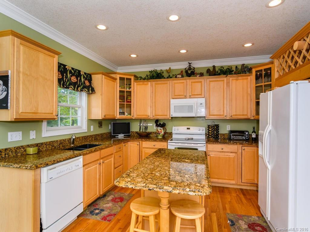 78 Hillcrest Drive - Photo 8