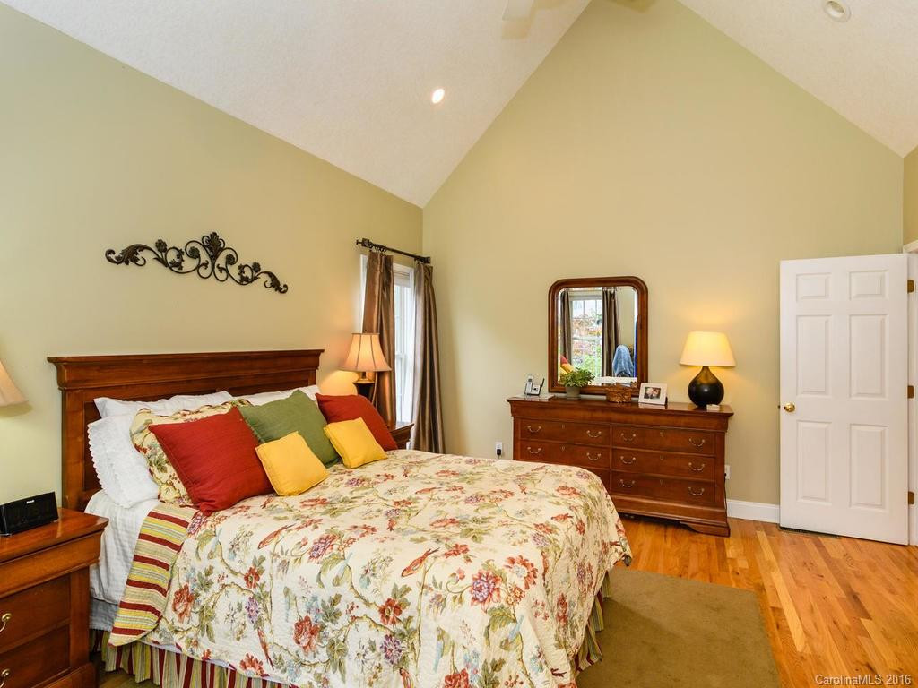 78 Hillcrest Drive - Photo 10