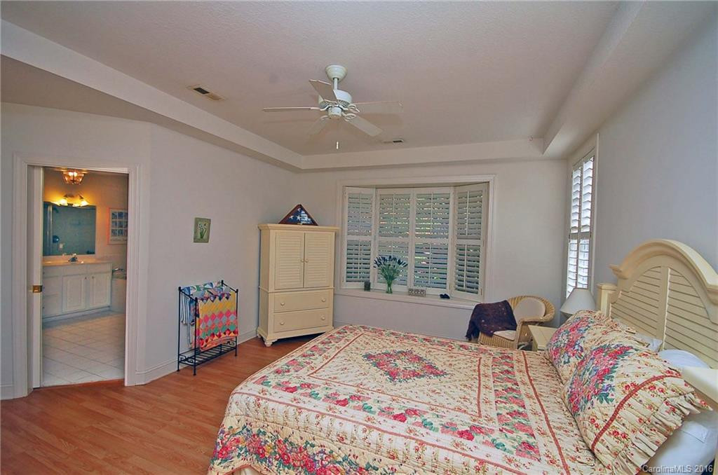 140 Village Green Way #31-33 - Photo 16