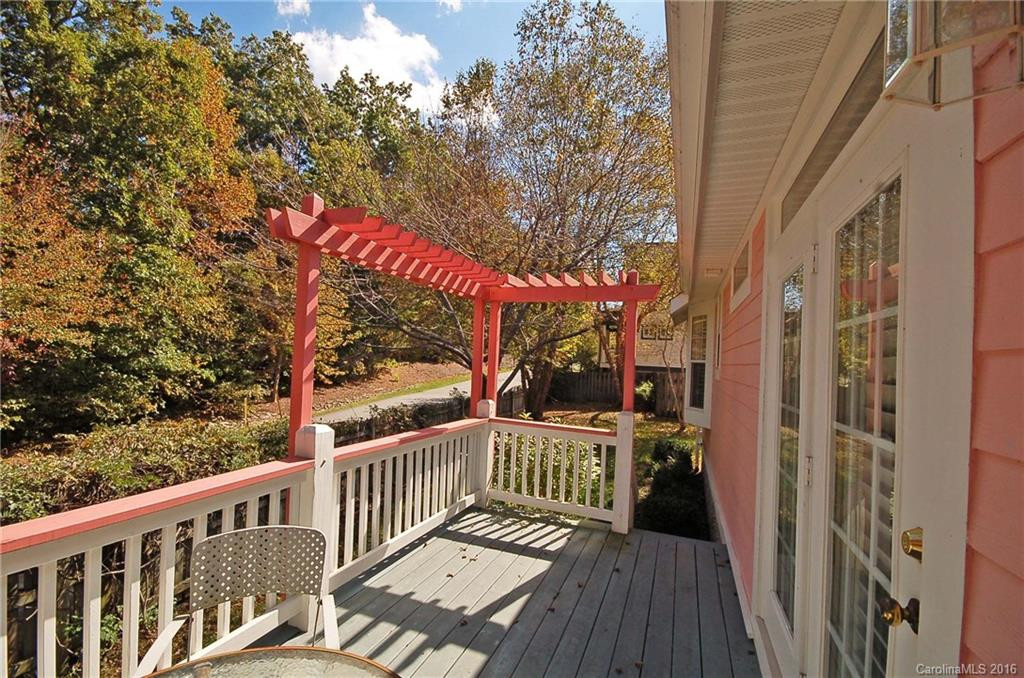 140 Village Green Way #31-33 - Photo 3