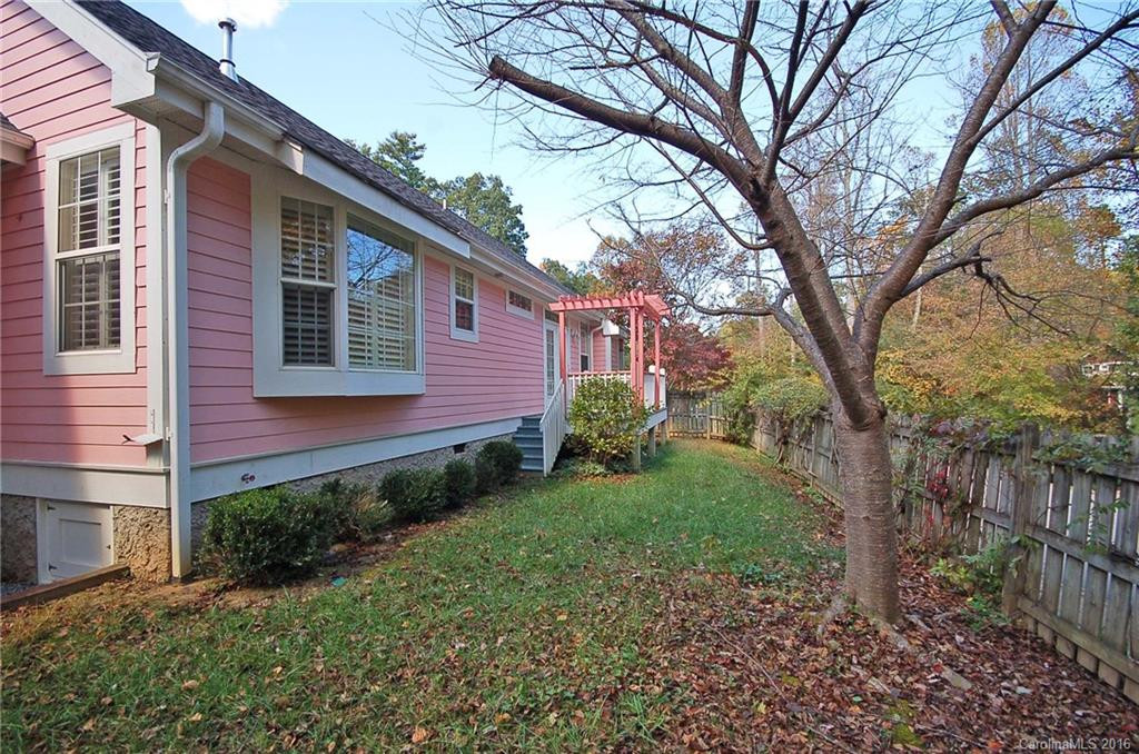 140 Village Green Way #31-33 - Photo 5
