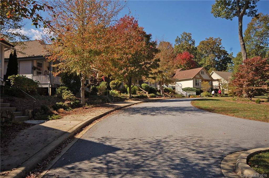 140 Village Green Way #31-33 - Photo 9