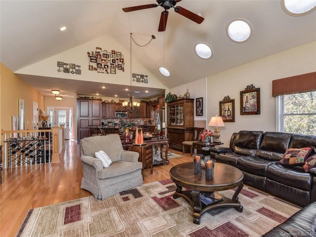 144 Carriage Summit Way - Photo 11