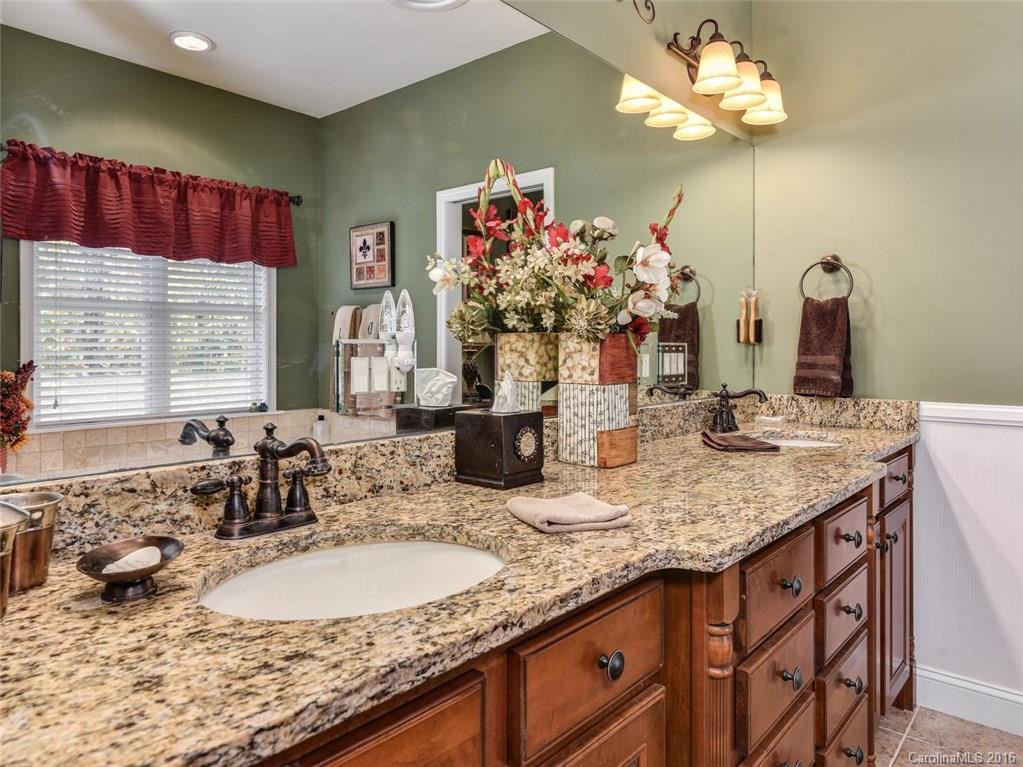 144 Carriage Summit Way - Photo 17