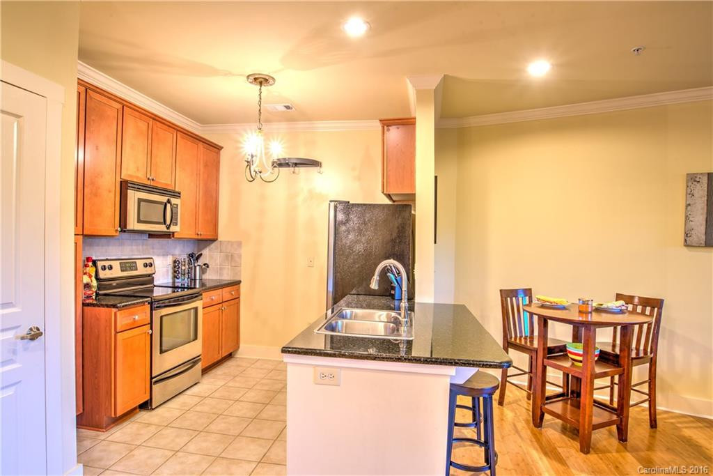 9 Kenilworth Knoll #104 - Photo 5