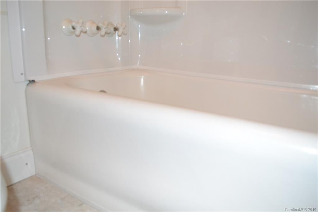 24 Laurel Avenue - Photo 7