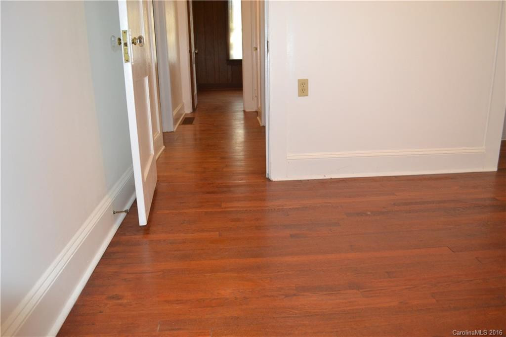 24 Laurel Avenue - Photo 10