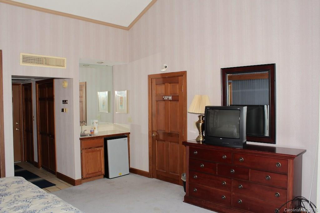 180 Kings Grant Drive #301,302,303 - Photo 14