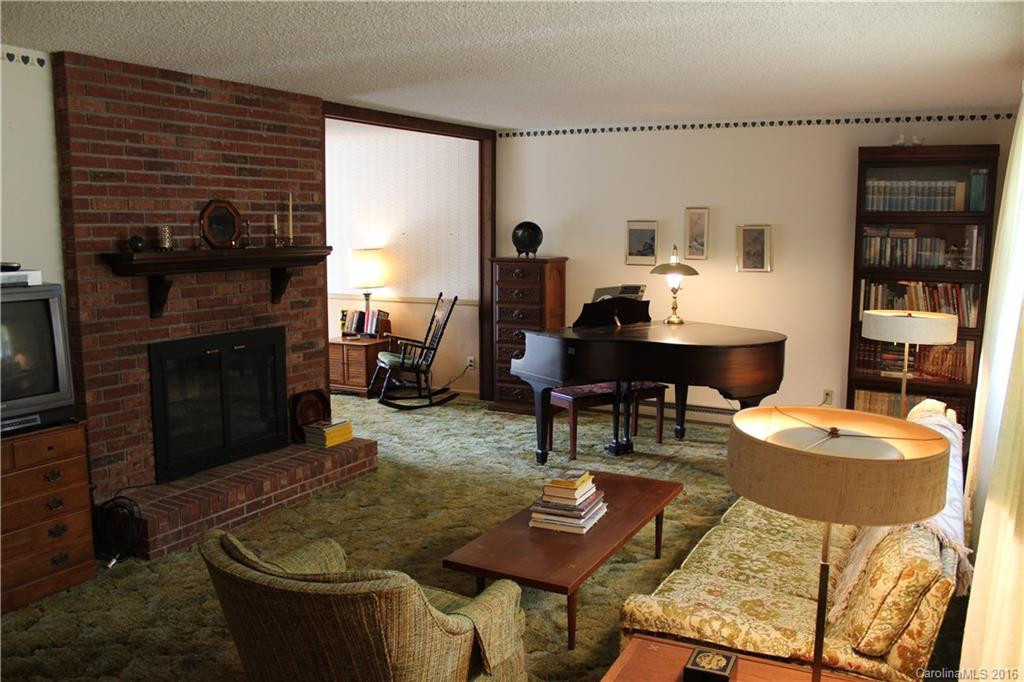 59 High Meadows Drive - Photo 2