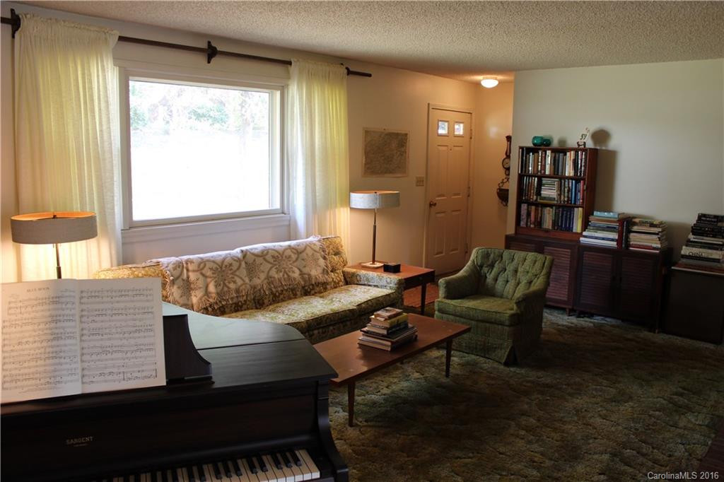 59 High Meadows Drive - Photo 3