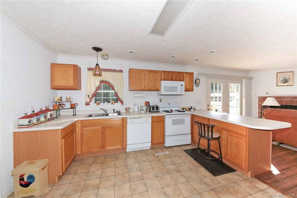 24 Danielle Drive - Photo 13