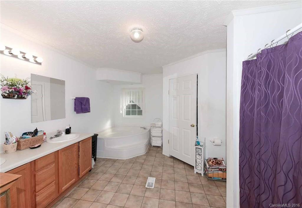 24 Danielle Drive - Photo 16