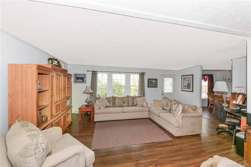 24 Danielle Drive - Photo 5