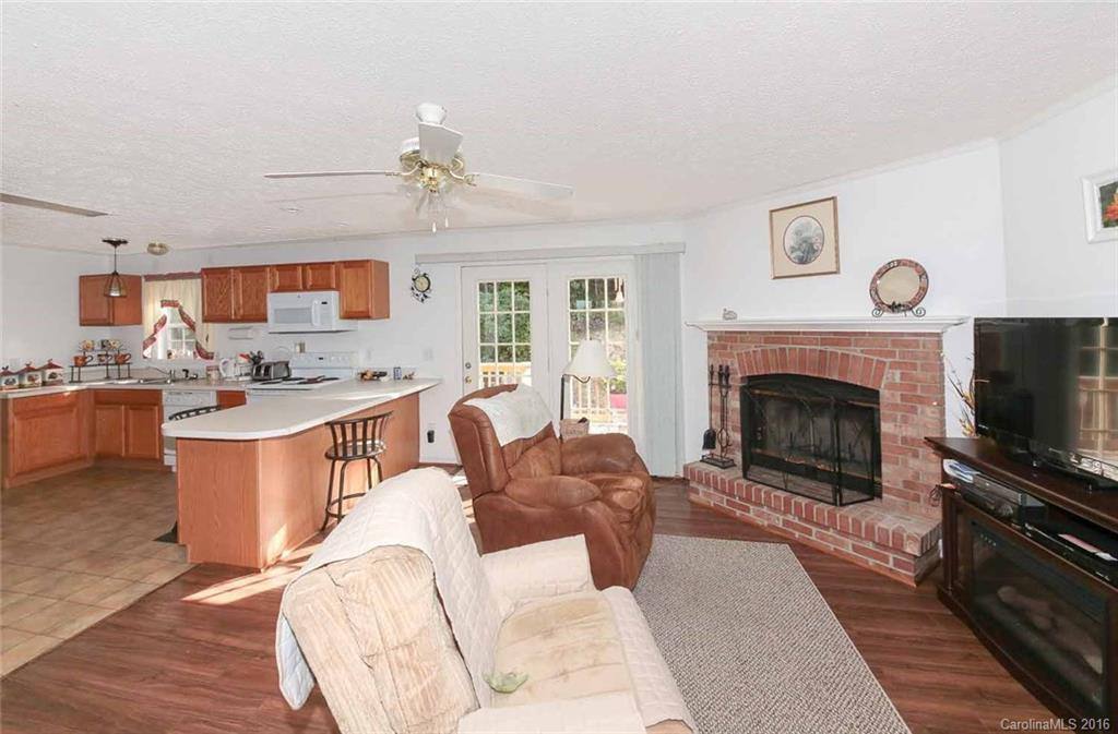 24 Danielle Drive - Photo 7