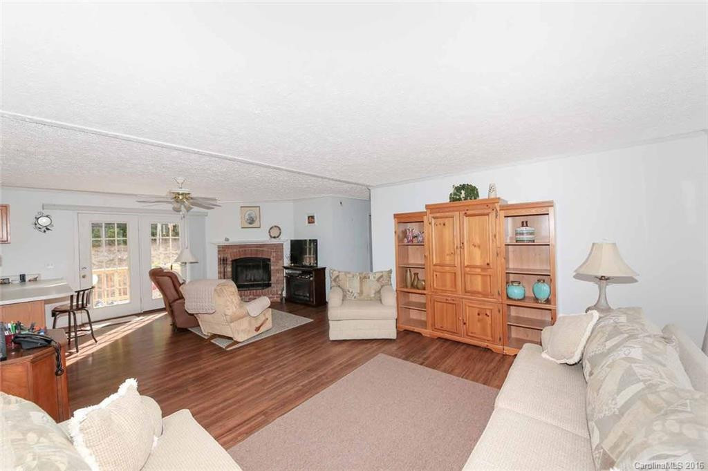 24 Danielle Drive - Photo 8