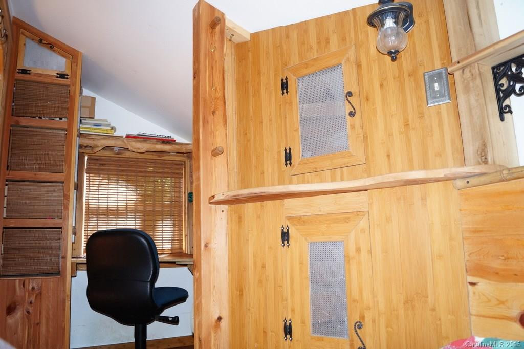 253 Herbert Road - Photo 11