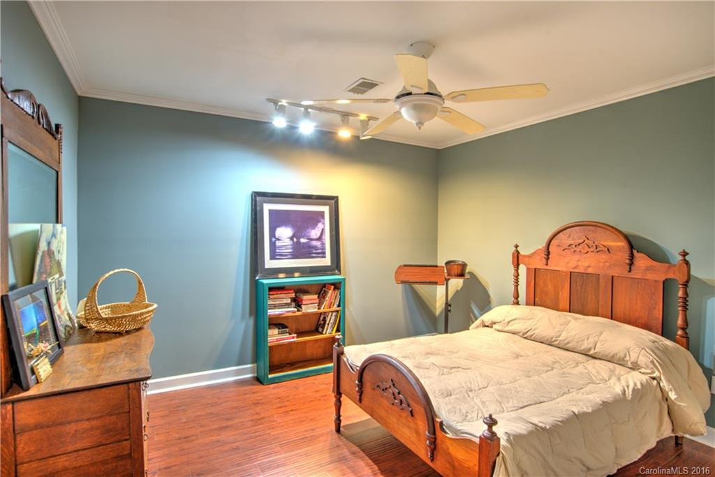 1801 Riverview Court #1 - Photo 20