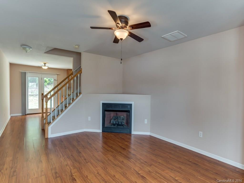 254 Farington Circle #254 - Photo 2