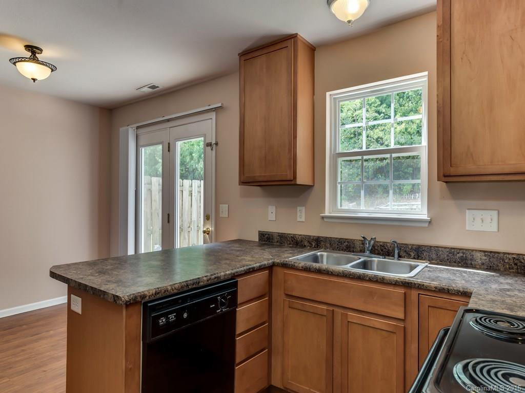 254 Farington Circle #254 - Photo 6
