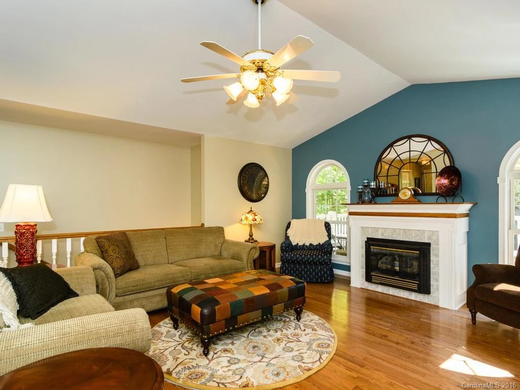 30 Gaston Mountain Road - Photo 4